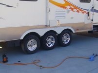 new trailer wheels 004.JPG